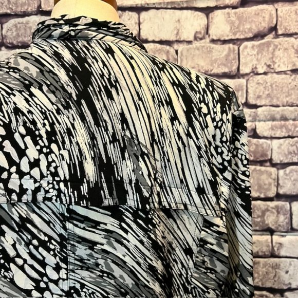 Chico's Zenergy Long Sleeve Zip Up Jacket Size XL - Picture 8 of 10